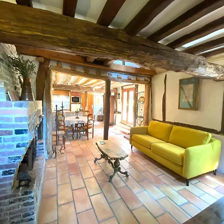 Holiday home Le Manoir De La Lanterne Et Son - 2 A 9 Pers Neuville-sur-Touques