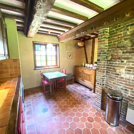 Le Manoir De La Lanterne Et Son - 2 A 9 Pers Neuville-sur-Touques